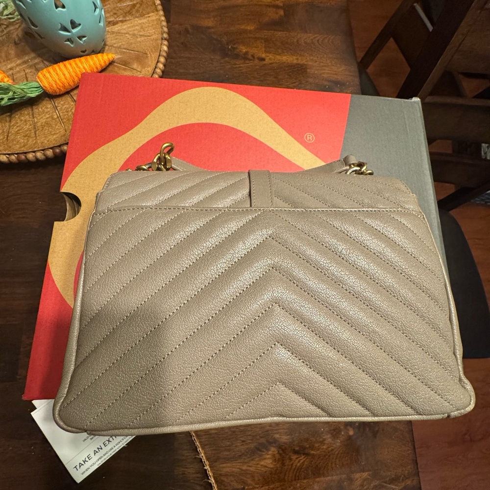 Yves Saint Laurent Quilted Shoulder Bag - Picture 10 of 16